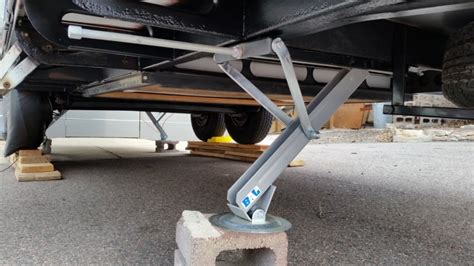 Electric stabilizer jacks for airstream. BAL Stabilizer Jacks for Leveling Airstream - Beahm Stream