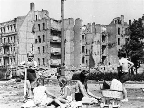 World War Ii Aftermath In Germany Economic Collapse