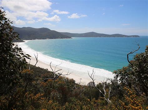 Located in morwell, this station is like 400 other community radio stations around. Foster, Destinations, Gippsland, Victoria, Australia