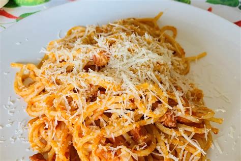 Cómo hacer espagueti rojo cremoso Receta fácil y rápida para acompañar