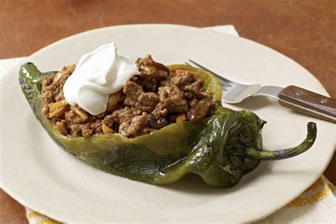 Chiles Rellenos With Sweet Picadillo Recipe Mexican Food Recipes