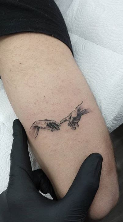 150 Unique Small Tattoos For Men Tiny Tattoo Designs Tattoo Me Now