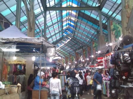 It was later renovated with red bricks in 1963. Visiting Jalan Masjid India Kuala Lumpur - Visit Malaysia