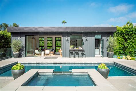 How to Design a Show-Stopping Pool House - Sunset Magazine