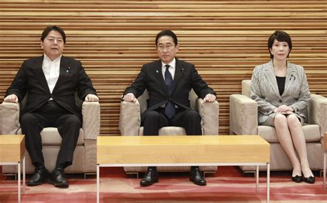 Kishida Reshuffles Cabinet Picking Many New Facesarab News Japan