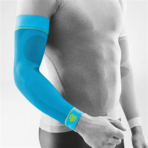 Sports Compression Sleeves Arm Your Guide For Elbow Pain Elbow Health Bauerfeind