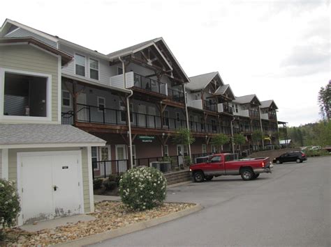 849 Glades Rd, Gatlinburg, TN 37738 - Covered Bridge In The Glades