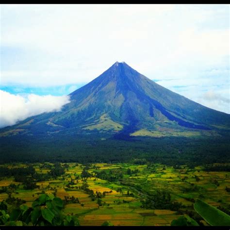 Mayon Volcano Legazpi Albay Philippines Natural Landmarks Albay Travel