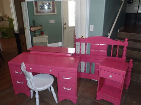 And to bring an individual touch, you. Lost N' Found Furniture: Wild Child Hot Pink Bedroom Set