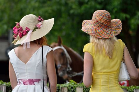 Outfit Ideas To Wear To A Horse Race Fashion Gone Rogue