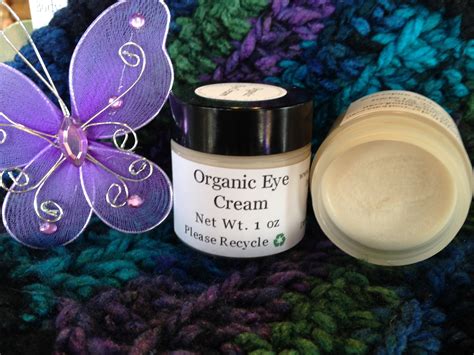 Best organic eye creams to fix undereye bags. Organic Eye Cream