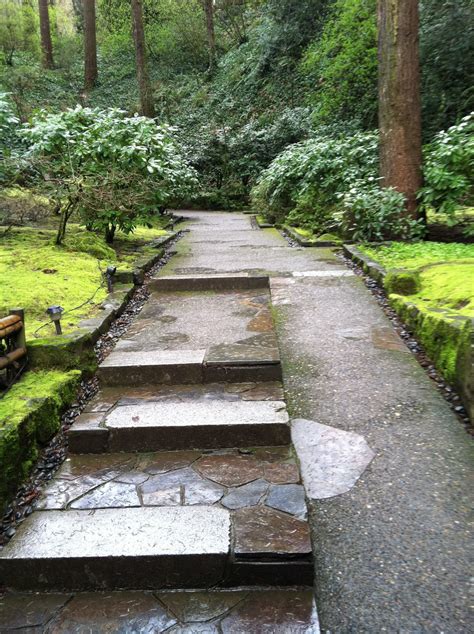The classical zen garden, for example, is praised for its purity and meditative spirituality. landscapes+gardens design: Portland Japanese Garden