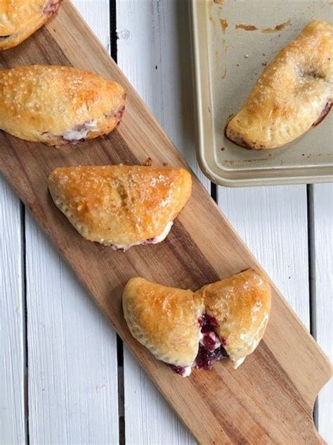 Sweet Empanadas With Cherry Cheesecake Filling Alekas Get Together