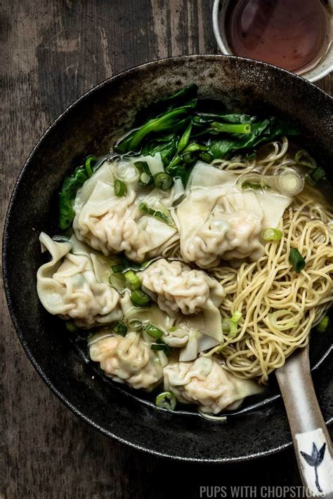 A Comforting And Easy To Make Homemade Wonton Noodle Soup With Wonton Dumplings Stuffed