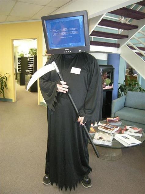 14 Halloween Costumes For It And Tech Lovers Broadcast Crucial