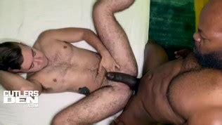 CUTLER FUCKS ARIï½S BOYHOLE WITH HIS MONSTER UNCUT COCK XXX Gay Porn