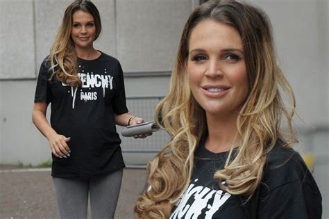 Danielle Lloyd Showcases Slimline Figure In Skinny Jeans Just Six Days After Giving Birth To Her