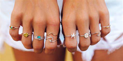 The Best Womens Rings To Wear Everyday Pura Vidas Top Fashion Rings