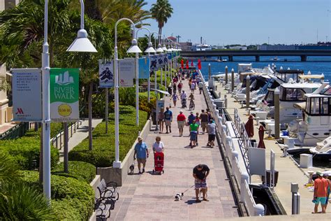 Tampa Riverwalk Waterfronts