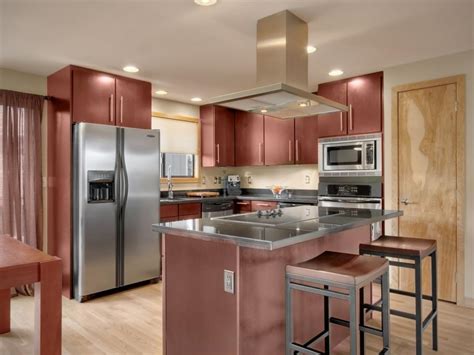 And that is what you actually expect from such valuable cherry wood kitchen cabinets. Photo Page | HGTV
