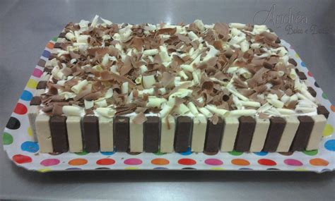 1 lata de leite condensado. Bolo de Bis Preto e Branco com Raspas de Chocolate! | Bolo ...