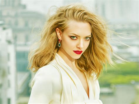 She is best known for starring in films such as mean girls, mamma mia, les misérables. Hot Amanda Seyfried Photoshoot Wallpaper, HD Celebrities ...