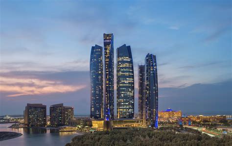 Abu Dhabi Skyline Wallpapers Top Free Abu Dhabi Skyline Backgrounds