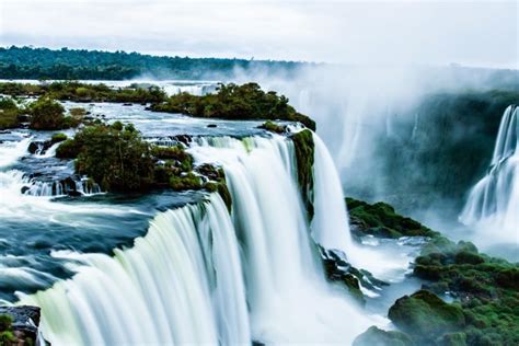 Top 5 Beautiful Waterfalls In World