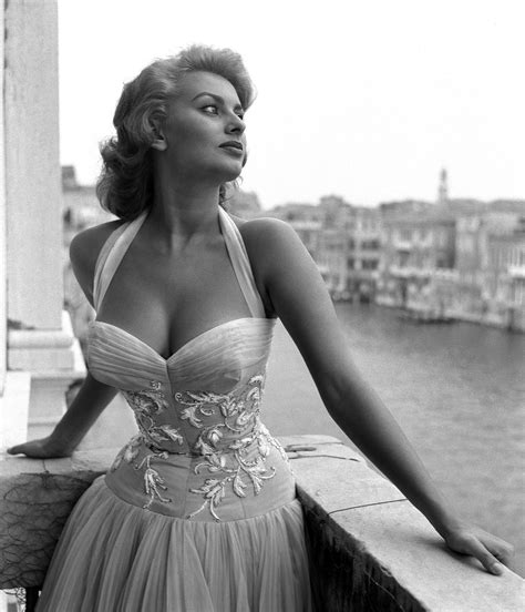 Sophia Loren In Venice 1960s R Oldschoolcool