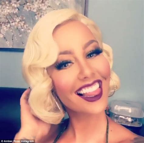 Amber Rose Shows Off Blonde Bombshell Look On Instagram Daily Mail Online