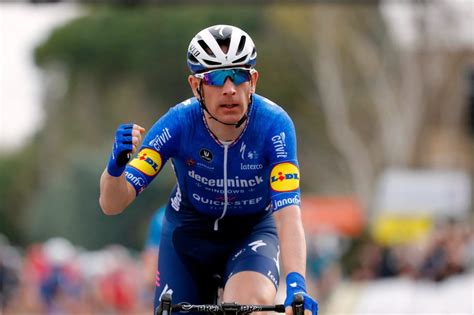 Deceuninck Quick Step Se Asegura A Su Mejor Lanzador De Sprinters Hasta