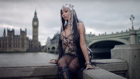 Nicki Minajs No Frauds Music Video Criticized For Westminster Bridge