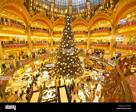 Paris Shopping Mall Galeries Lafayette France Stock Photo Alamy