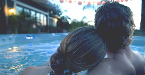 How To Plan The Perfect Hot Tub Date Night