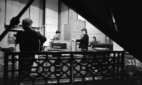 Listen To John Lennons Acoustic Demo Of The Beatles ‘yellow Submarine