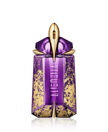 Alien spreads an aura, and it claims the right to do that by its very name. Thierry Mugler Alien Divine Ornamentation Eau de Parfum ...