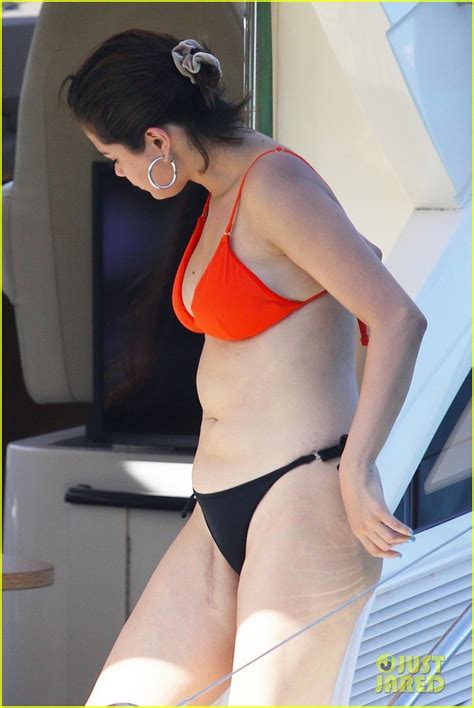 Selena Gomez Soaks Up The Sun In Her Bikini Photo Bikini Selena Gomez Photos Just