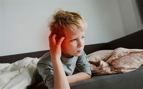 Ear Ache vs. Ear Infection: What's the Difference? | University Hospitals
