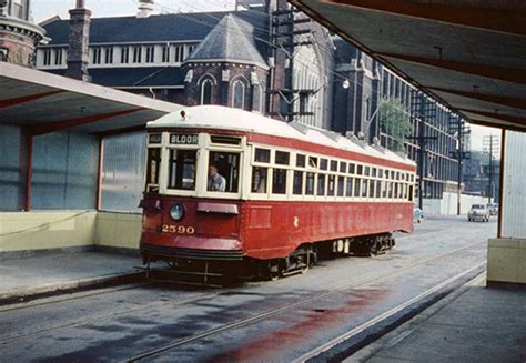 Stunning Colour Photos Of Toronto In The 1950s