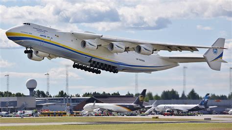 Download Transport Aircraft Airport Aircraft Vehicle Antonov An 225