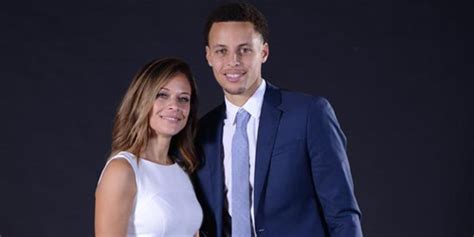 I know sports can get heated, but bringing a player's mom into this just seems a little despicable. Nana Glamour: Meet The Gorgeous STEPHEN CURRY