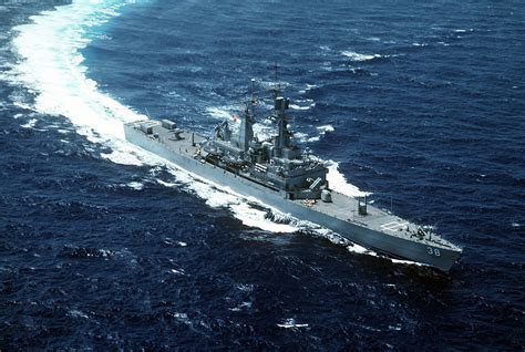 Uss Virginia Cgn 38 Was The Lead Ship Of Her Class Nuclear Powered