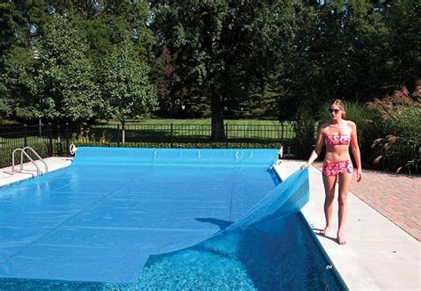 So, even if the pool gets to 65 you'll lose it overnight. Best Solar Pool Covers 2020: Reviews, Advice & Buying Guide
