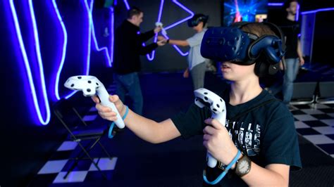 Brentwood Grad Launches Franklins First Virtual Reality Arcade
