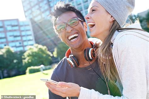Couples Who Laugh Together Stay Together Scientists Discover Daily Mail Online