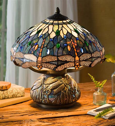 Tiffany Style Table Lamp With Lighted Base Tiffany Style Table Lamp