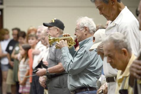 An Unbreakable Bond Wwii Veterans Reunite Hold Memorial Service At