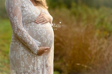 Golden Sunset Maternity Portraits In A Field Saratoga Springs