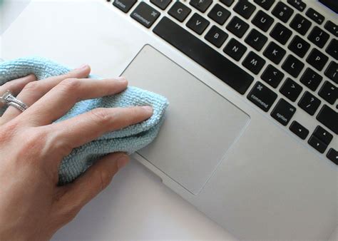 How To Clean A Laptop Screen And Keyboard Laptop Screen Keyboard Laptop