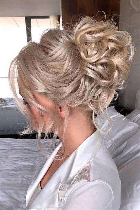 Best 2021 Wedding Updos Ideas For Every Bride Medium Hair Styles Romantic Hairstyles Wedding